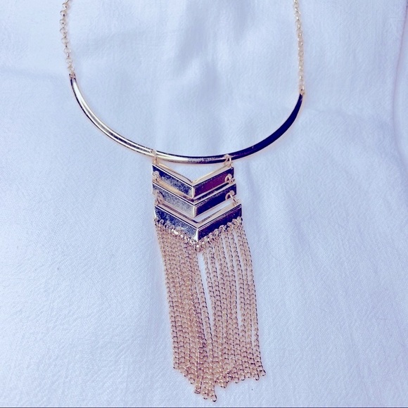 Gold Plated Arrow Tassels Pendant Necklace - Picture 4 of 8